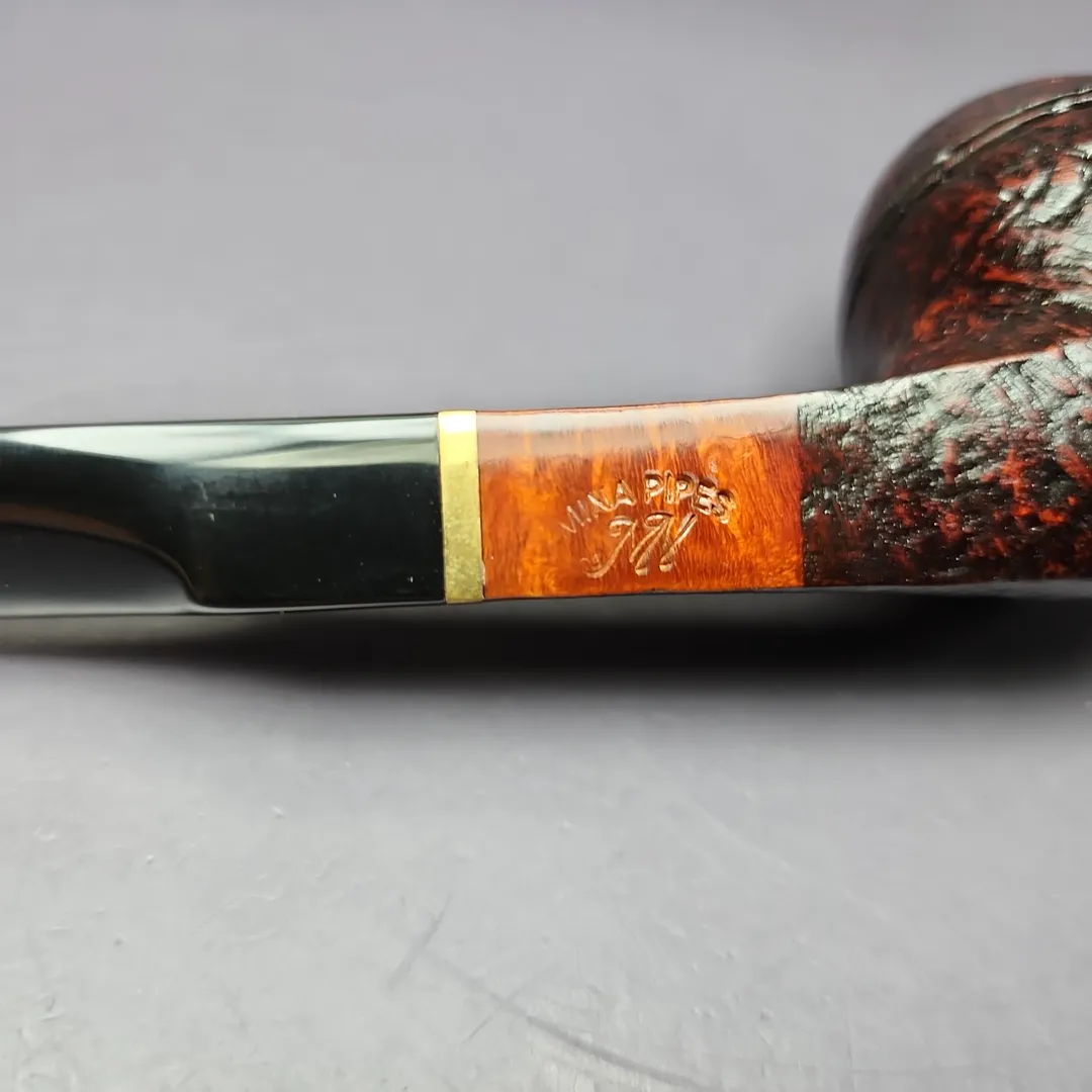 Mina Pipes Sandblasted Bulldog w/ Brass Estate Briar Pipe, Unsmoked - Image 2