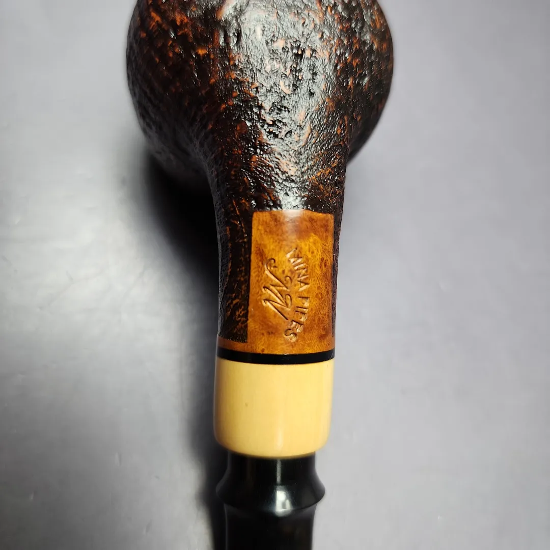 Mina Pipes Sandblasted Apple w/ Boxwood Estate Briar Pipe, Unsmoked - Image 2