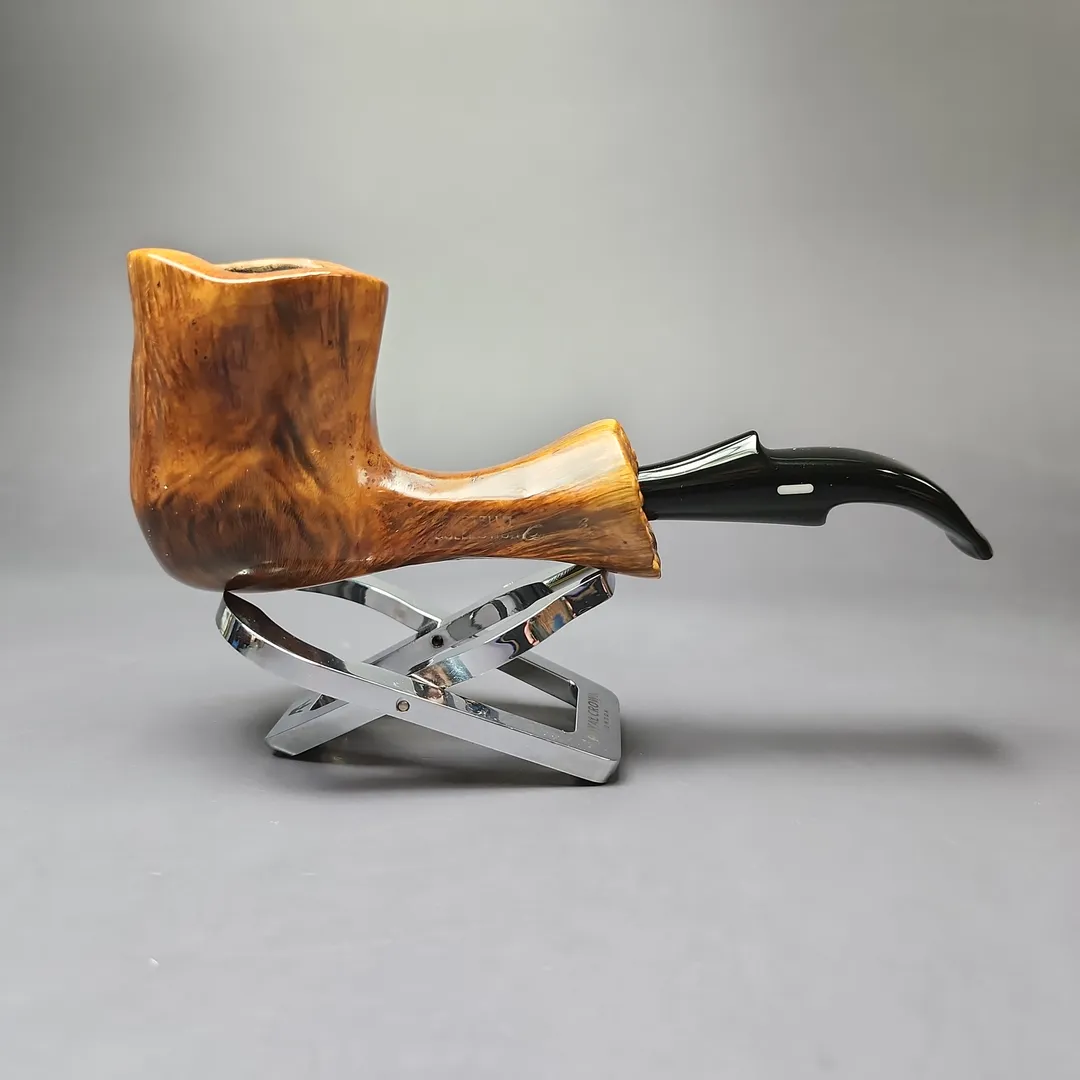 Castello Collection Smooth Freehand Estate Briar Pipe, Italian Estates - Image 2