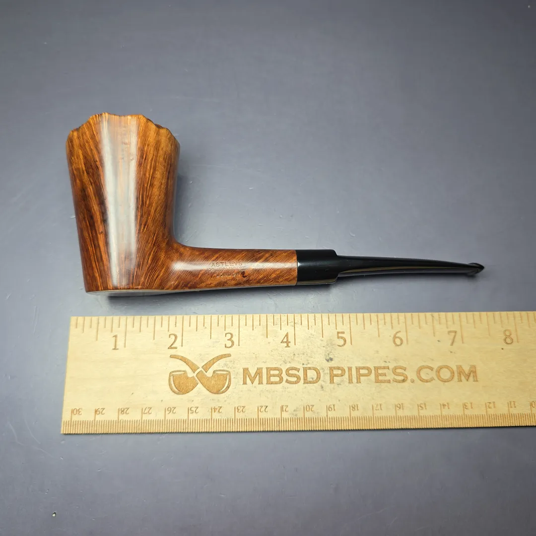 Astleys Smooth Magnum Freehand Dublin Sitter Estate Briar Pipe, English Estates - Image 9