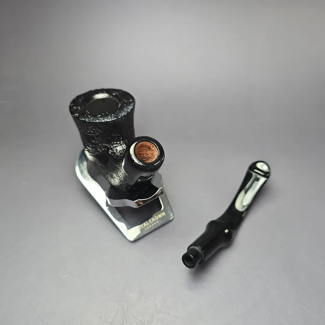 Peterson 2025 Halloween Pipe XL315 Sandblasted Calabash Briar Pipe, P-Lip, New - Image 10