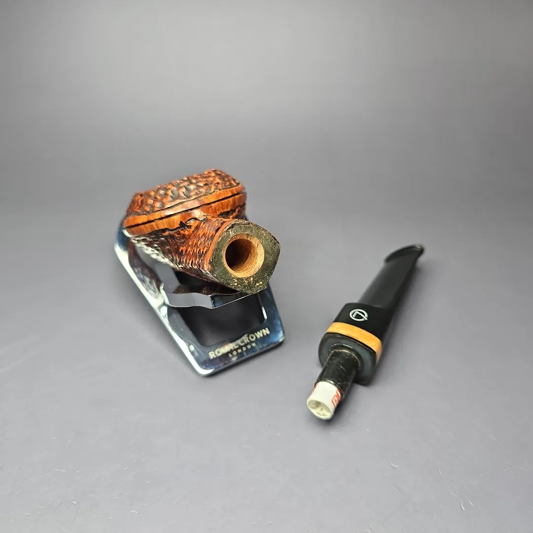 Jirsa Rusticated Squat Bulldog Estate Briar Pipe, Unsmoked, 9mm - Image 11