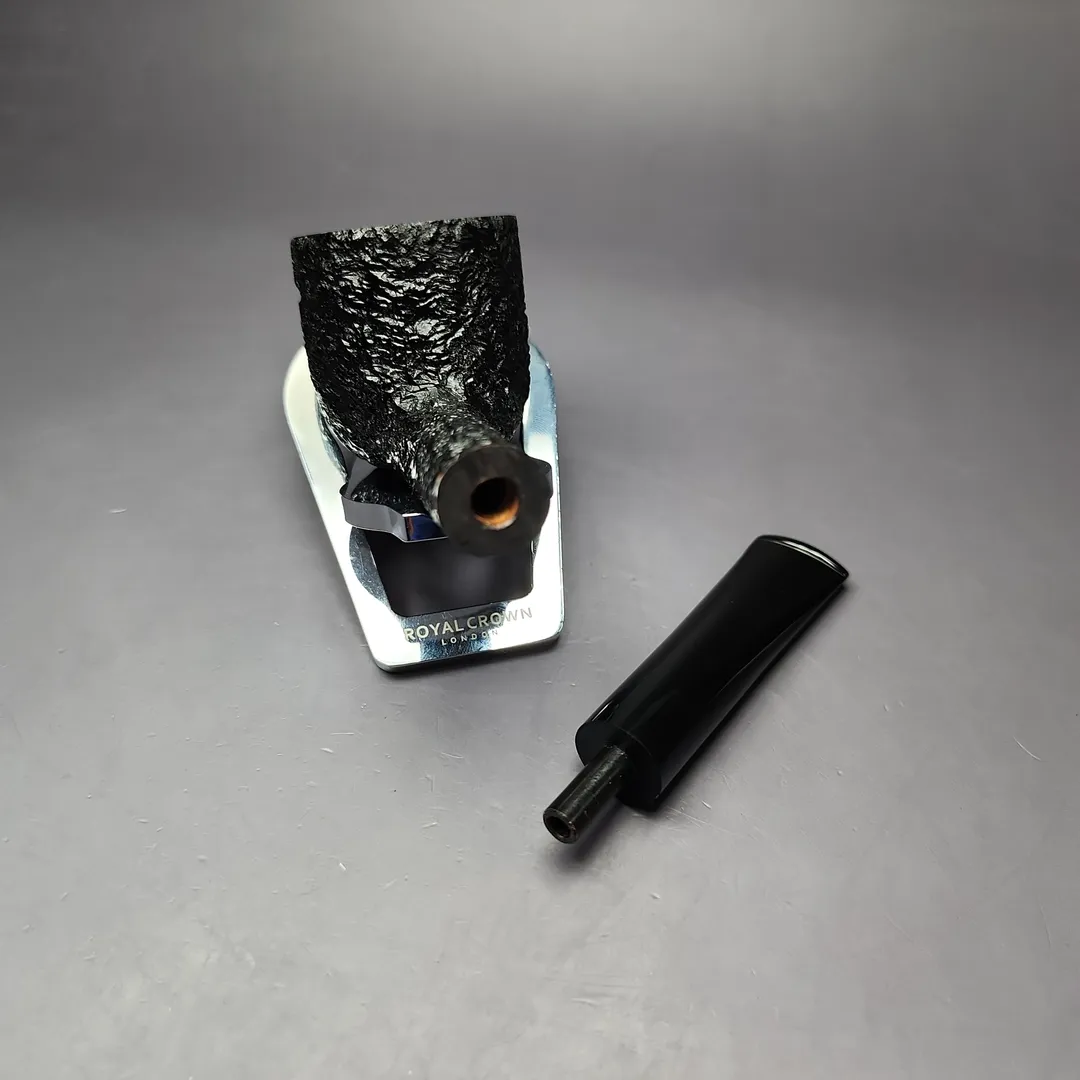 Sean Reum Glacier Partially Rusticated Pot Estate Briar Pipe, Unsmoked - Image 12