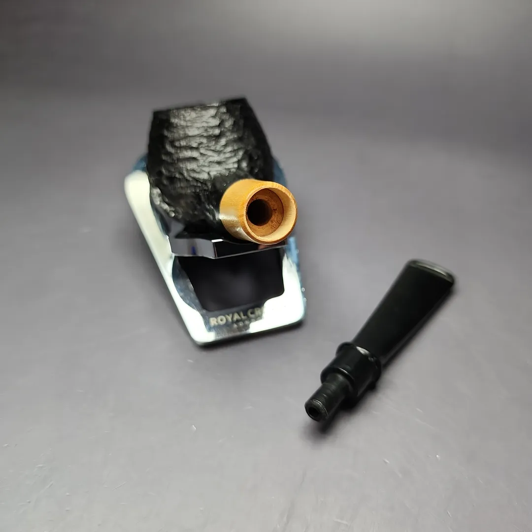MBSD Briars by Piero Vitale Black Rusticated Author w/ Boxwood Briar Pipe, New - Image 12