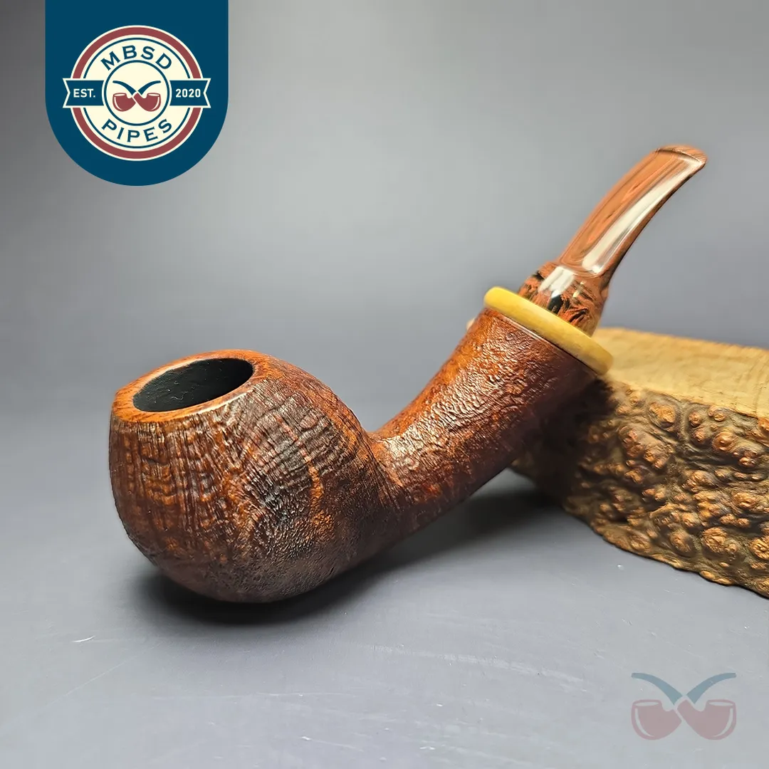 Denis Rusakov Sandblasted Fish w/ Boxwood Estate Briar Pipe, Other Estates