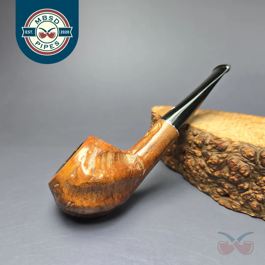Kaywoodie Drinkless Tuckaway Rusticated Nosewarmer Apple Estate Briar Pipe, American Estates