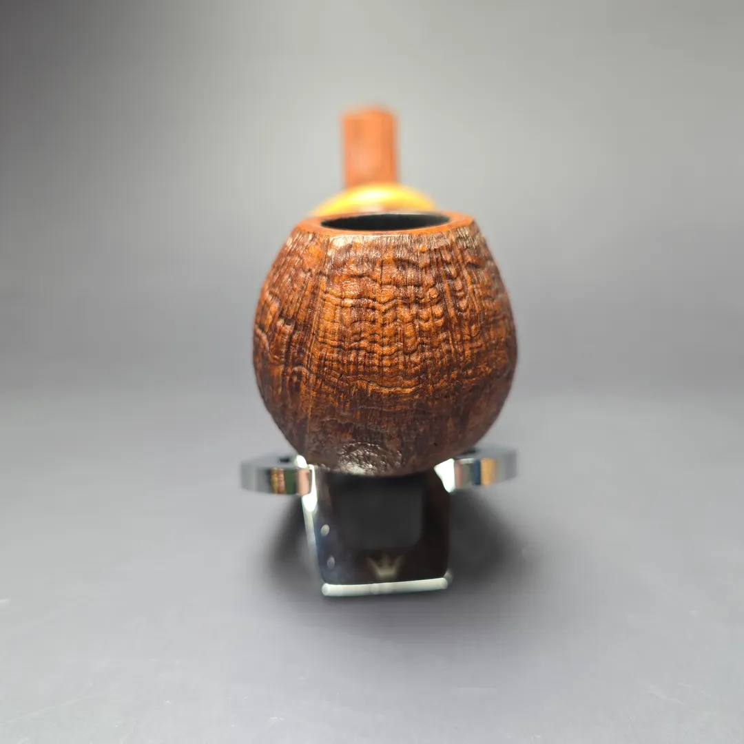 Denis Rusakov Sandblasted Fish w/ Boxwood Estate Briar Pipe, Other Estates - Image 3