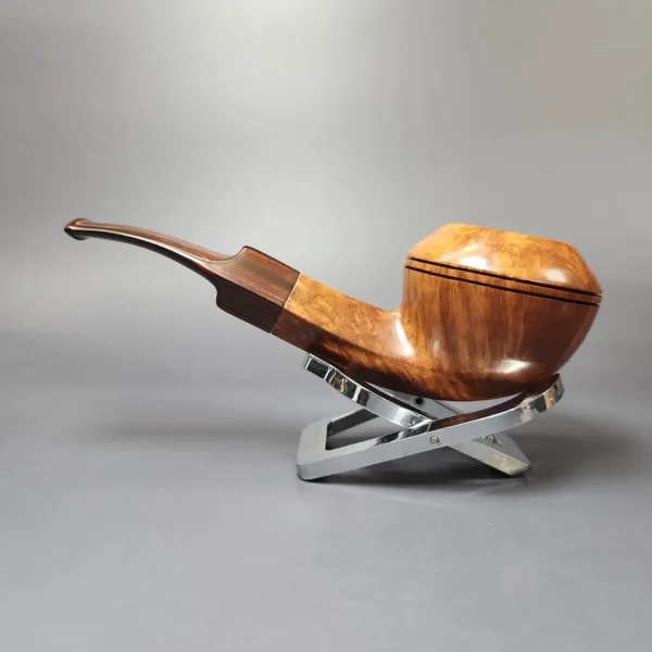 WO Larsen Select Smooth Bulldog w/ Cumberland Estate Briar Pipe, Danish Estates - Image 4