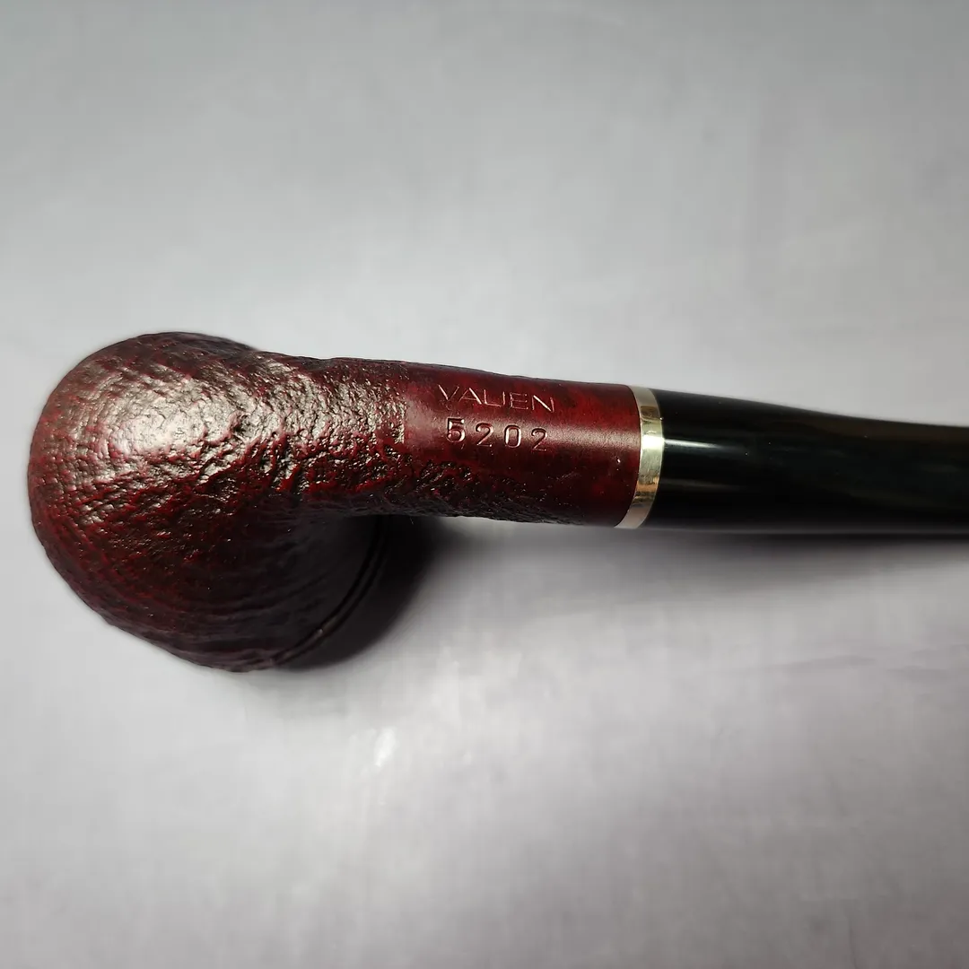 Vauen 5202 Sandblasted Rhodesian w/ Brass Estate Briar Pipe, Unsmoked, 9mm - Image 10