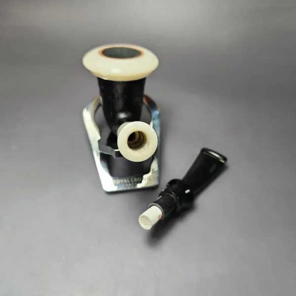 Butz Choquin Calabash Sandblasted w/Acrylic Estate Briar Pipe, Unsmoked, 9mm - Image 12