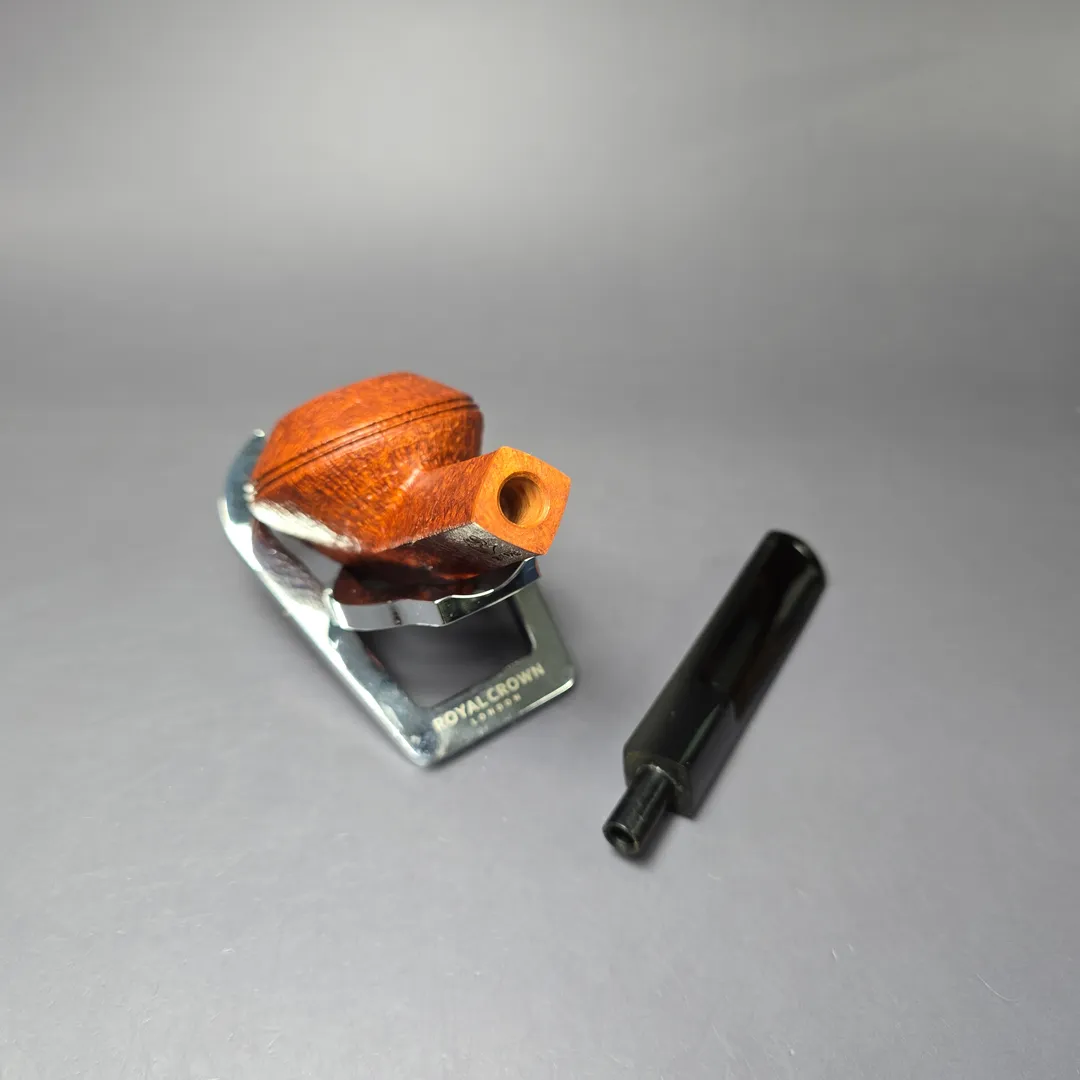 Christophe Wolff "Hyde Park" Sandblasted Squat Bulldog Handmade Briar Pipe, New - Image 12