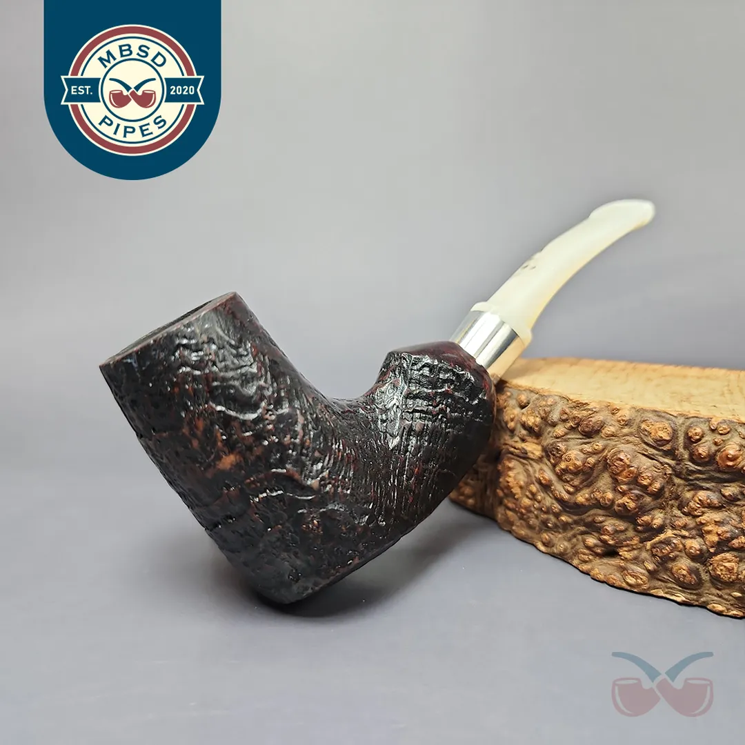 Jolly Roger Tortuga by Roger Wallenstein Sandblasted Estate Briar Pipe, German Estates 9mm