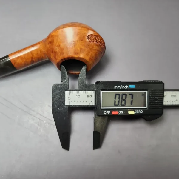 Edward's Spot Carved Squat Rhodesian Estate Briar Pipe, American Estates - Image 12
