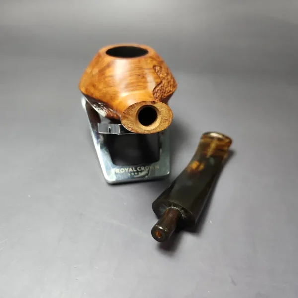 Edward's Spot Carved Squat Rhodesian Estate Briar Pipe, American Estates - Image 13