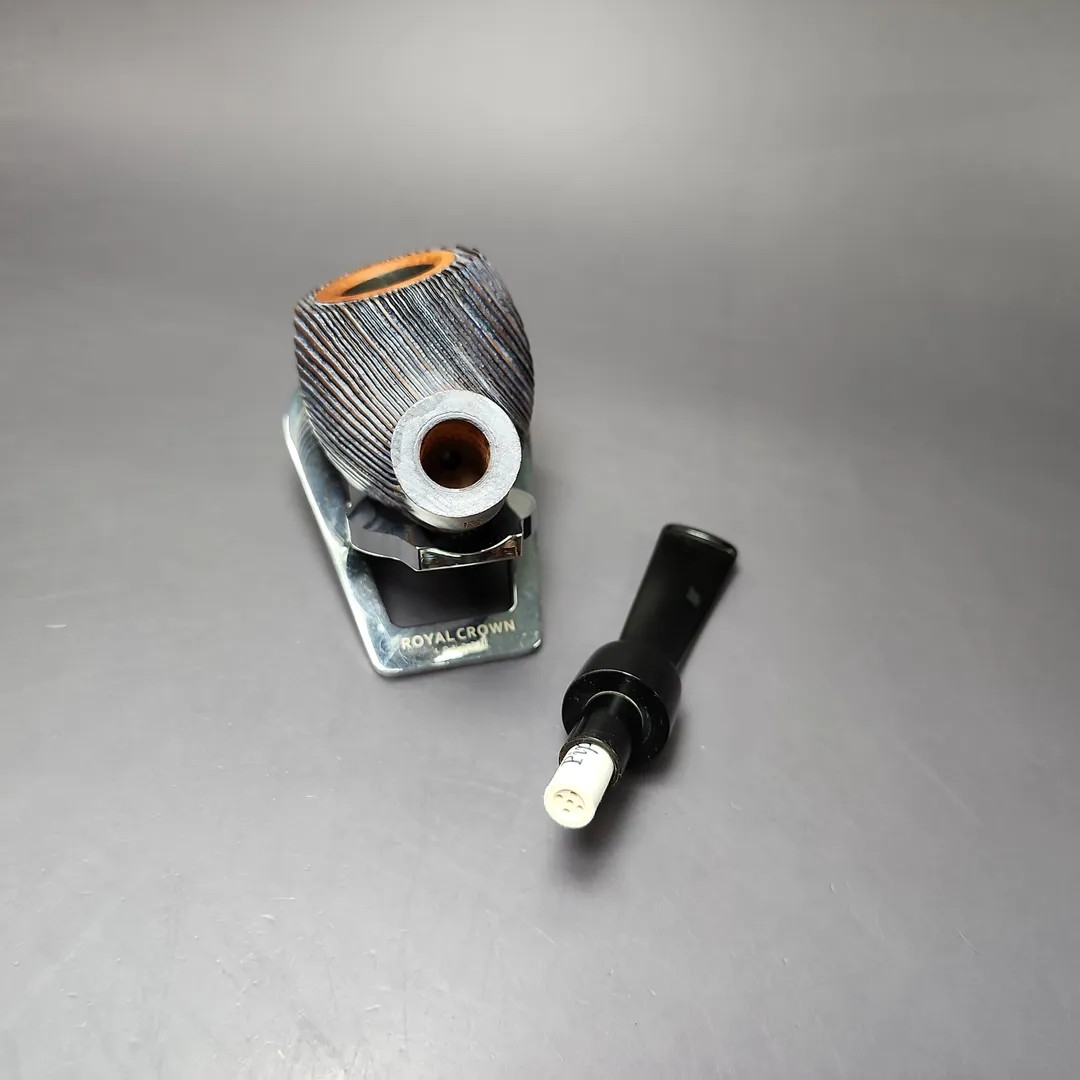 Vauen Patina 237 Sandblasted Apple Estate Briar Pipe, Unsmoked, 9mm - Image 14