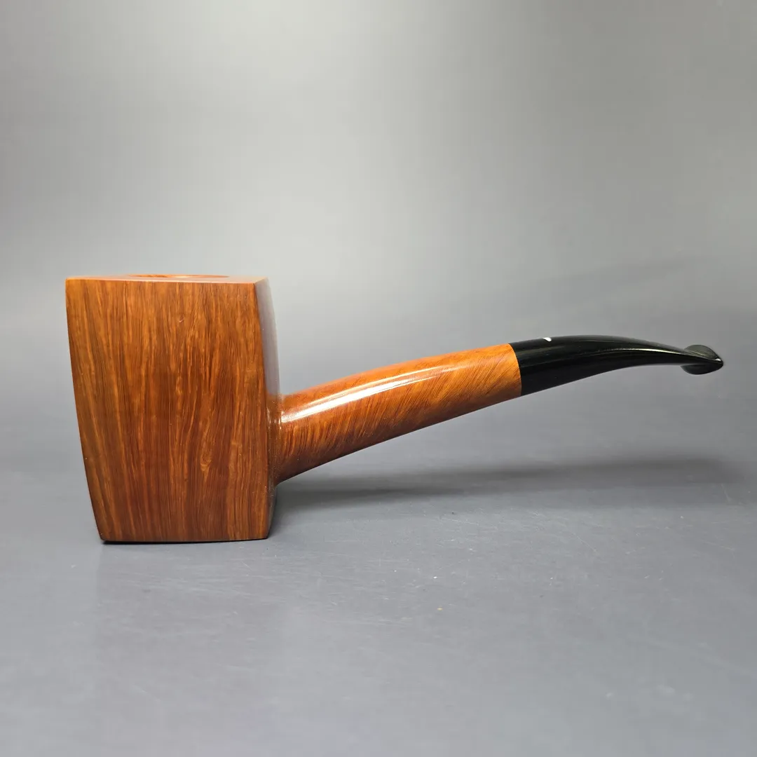 Baldo Baldi Smooth Panel Hawkbill Sitter Estate Briar Pipe, Italian Estates - Image 2