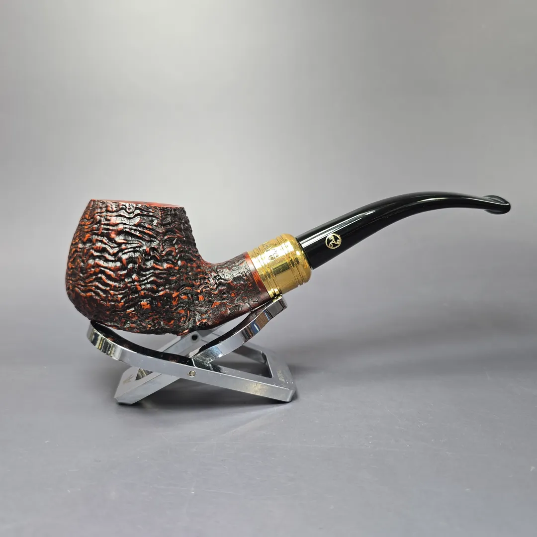 Rattray's Majesty 04 Sandblasted Bent Apple w/ Brass Estate Briar Pipe, Unsmoked, 9mm - Image 2