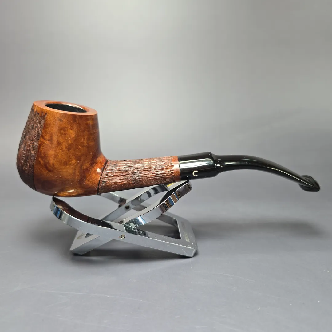 Comoy's Highgate 749 Partially Rusticated Diplomat Estate Briar Pipe, Unsmoked - Image 2