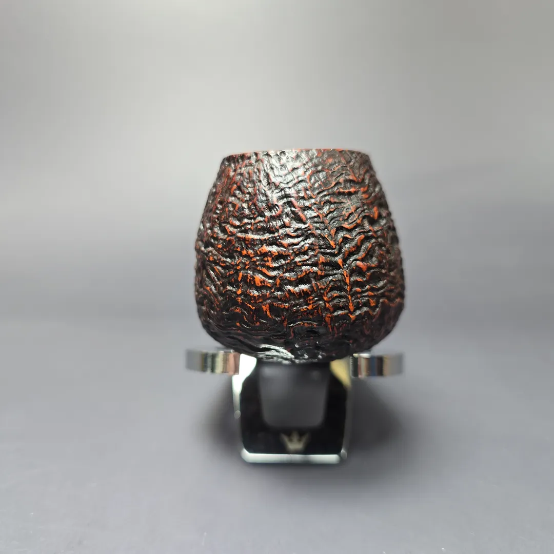 Rattray's Majesty 04 Sandblasted Bent Apple w/ Brass Estate Briar Pipe, Unsmoked, 9mm - Image 3