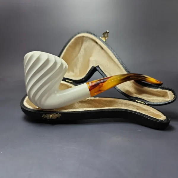 Spiral Carved Rhodesian Estate Block Meerschaum Pipe, Turkish Estates - Image 3