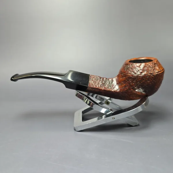 GBD Pre-1980s Dynasty 549 Sandblasted Bulldog Estate Briar Pipe, Unsmoked - Image 4
