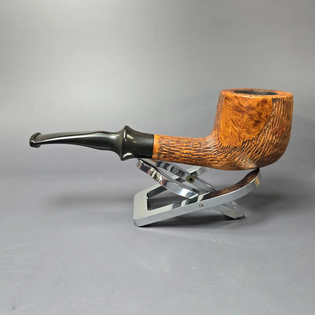 The Tinder Box Jura Partially Rusticated Pot Estate Briar Pipe, Other Estates - Image 4