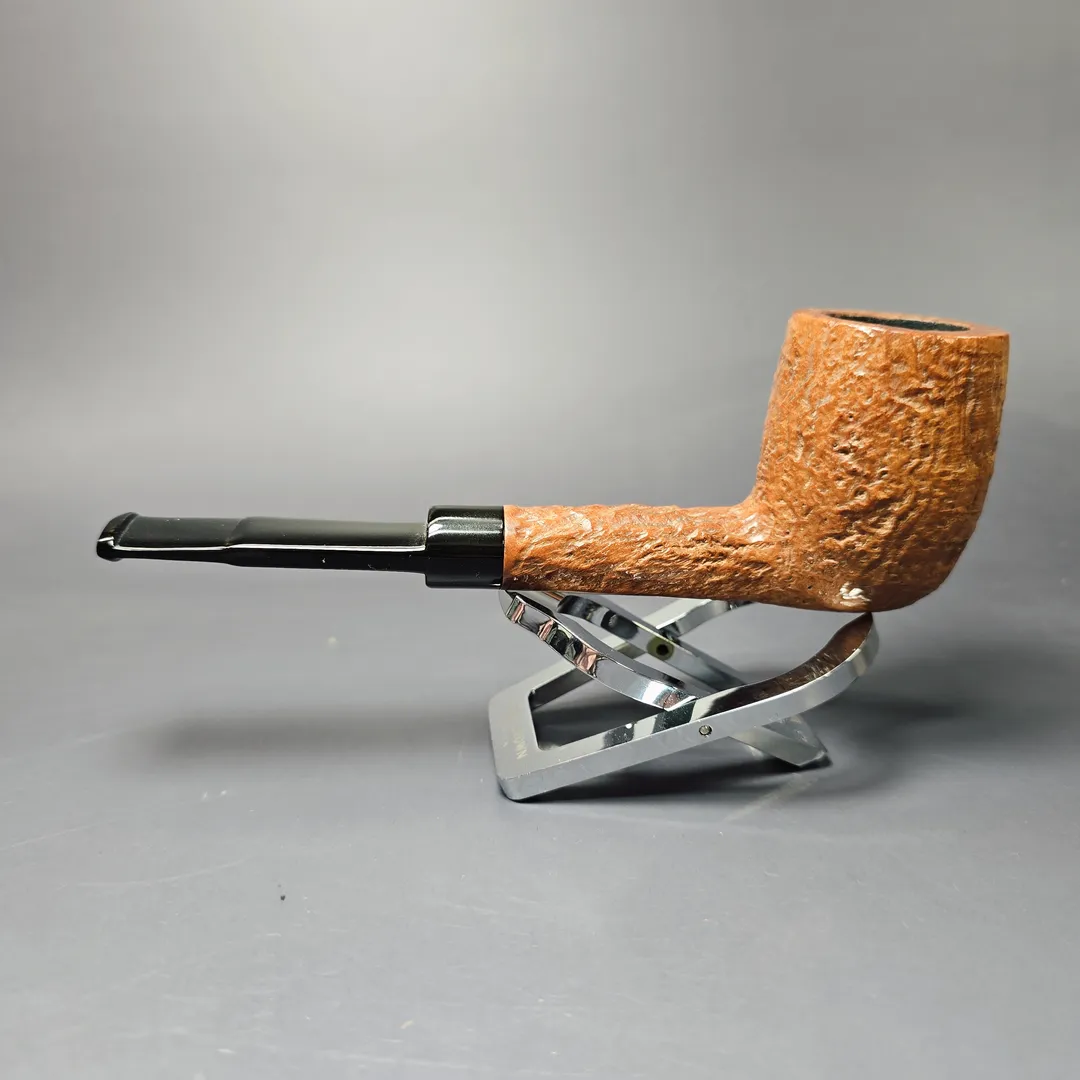 Charatan's Make 4420DC Sandblasted Billiard Estate Briar Pipe, English Estates - Image 4