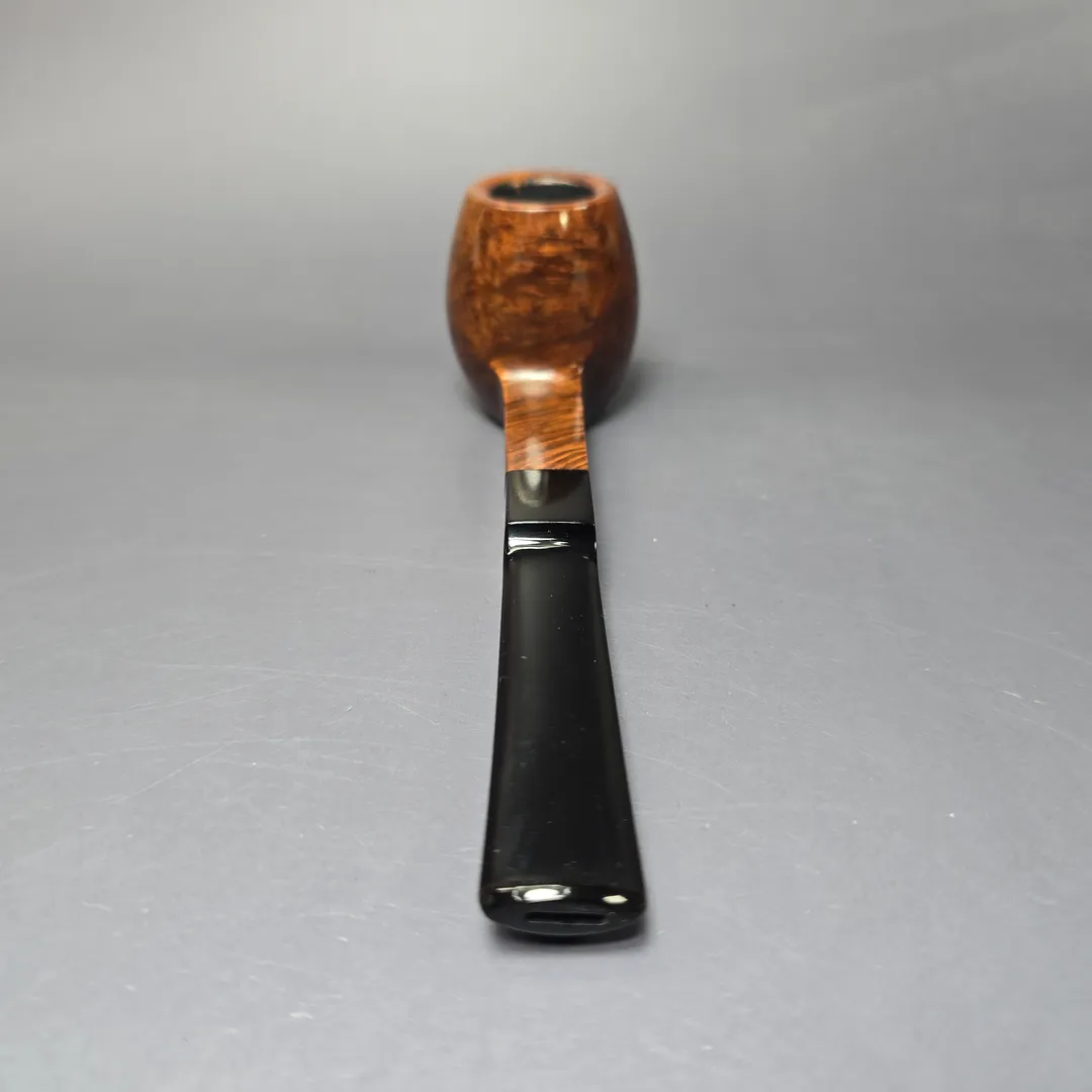 GBD London Made 9487 Smooth Apple Sitter Estate Briar Pipe, Unsmoked - Image 5