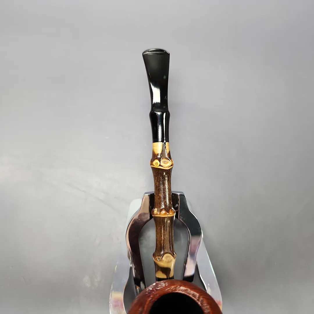 MBSD Briars Modern Masters 1 Sandblasted Peewit w/ Bamboo Briar Pipe, New - Image 6