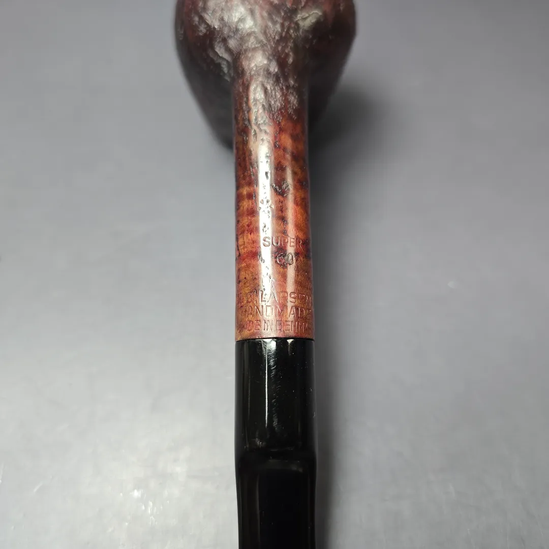 WO Larsen Super Sandblasted Brandy Lovat Estate Briar Pipe, Danish Estates - Image 7