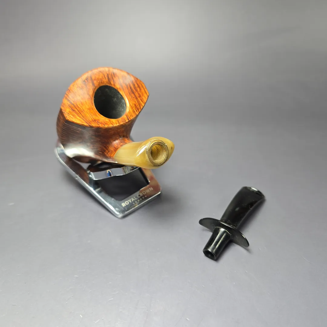 Md. Angga Partially Partially Rusticated Shield Briar Pipe, New - Image 9