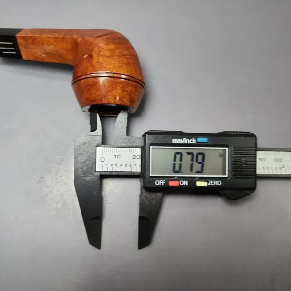 The Everyman by Comoys 9 Smooth Bulldog Estate Briar Pipe, Unsmoked - Image 10