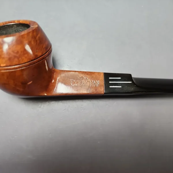The Everyman by Comoys 9 Smooth Bulldog Estate Briar Pipe, Unsmoked - Image 11