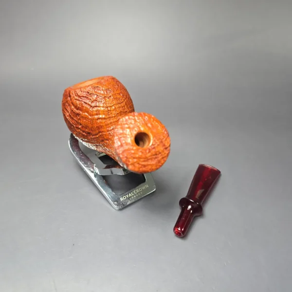 Buckeye Pipes Signature Grade Tan Sandblasted Blowfish Briar Pipe, New - Image 11