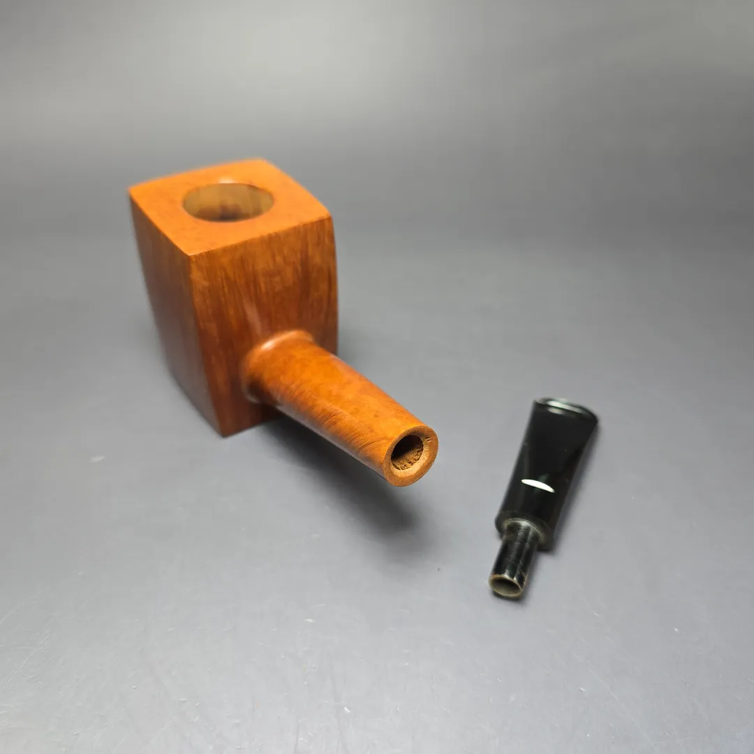 Baldo Baldi Smooth Panel Hawkbill Sitter Estate Briar Pipe, Italian Estates - Image 12