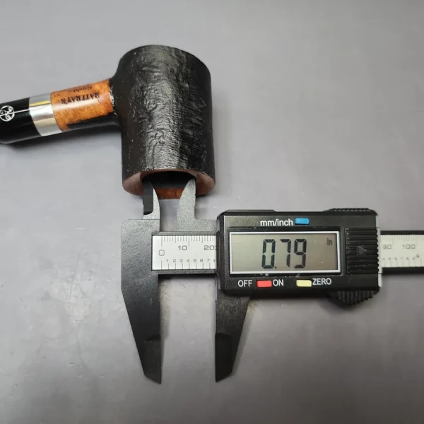 Rattray's Gambler 110 Partially Sandblasted Poker Estate Briar Pipe, Unsmoked 9mm - Image 9