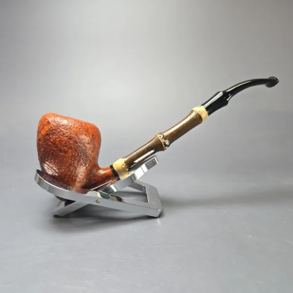 MBSD Briars Modern Masters 1 Sandblasted Peewit w/ Bamboo Briar Pipe, New - Image 3