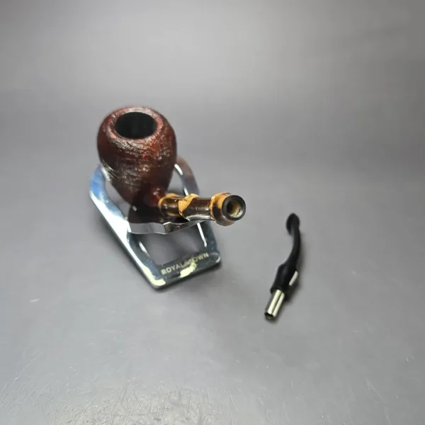 MBSD Briars Modern Masters 1 Sandblasted Peewit w/ Bamboo Briar Pipe, New - Image 12