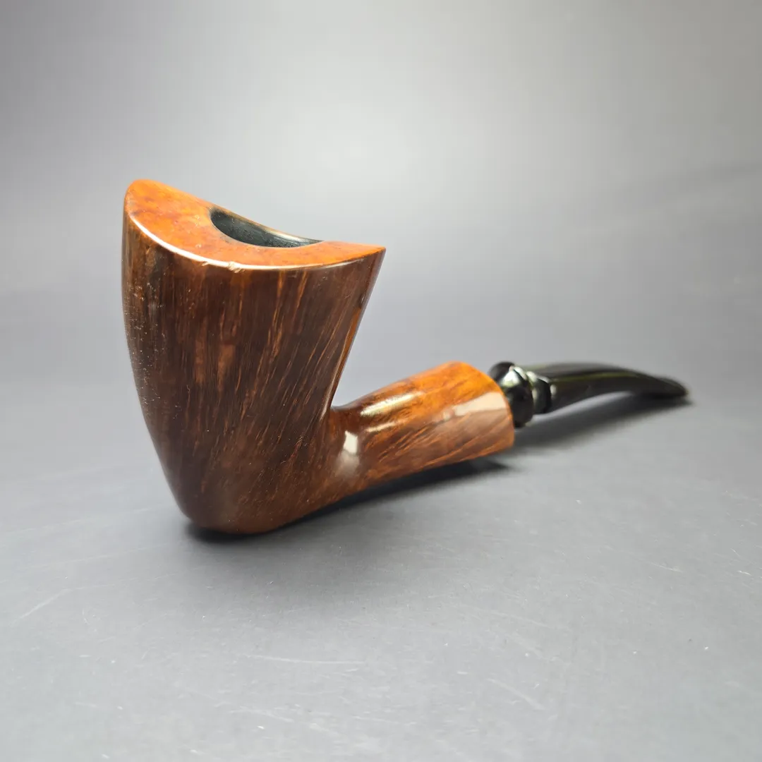 Edward’s Large Smooth Freehand Estate Briar Pipe, American Estates - Image 2