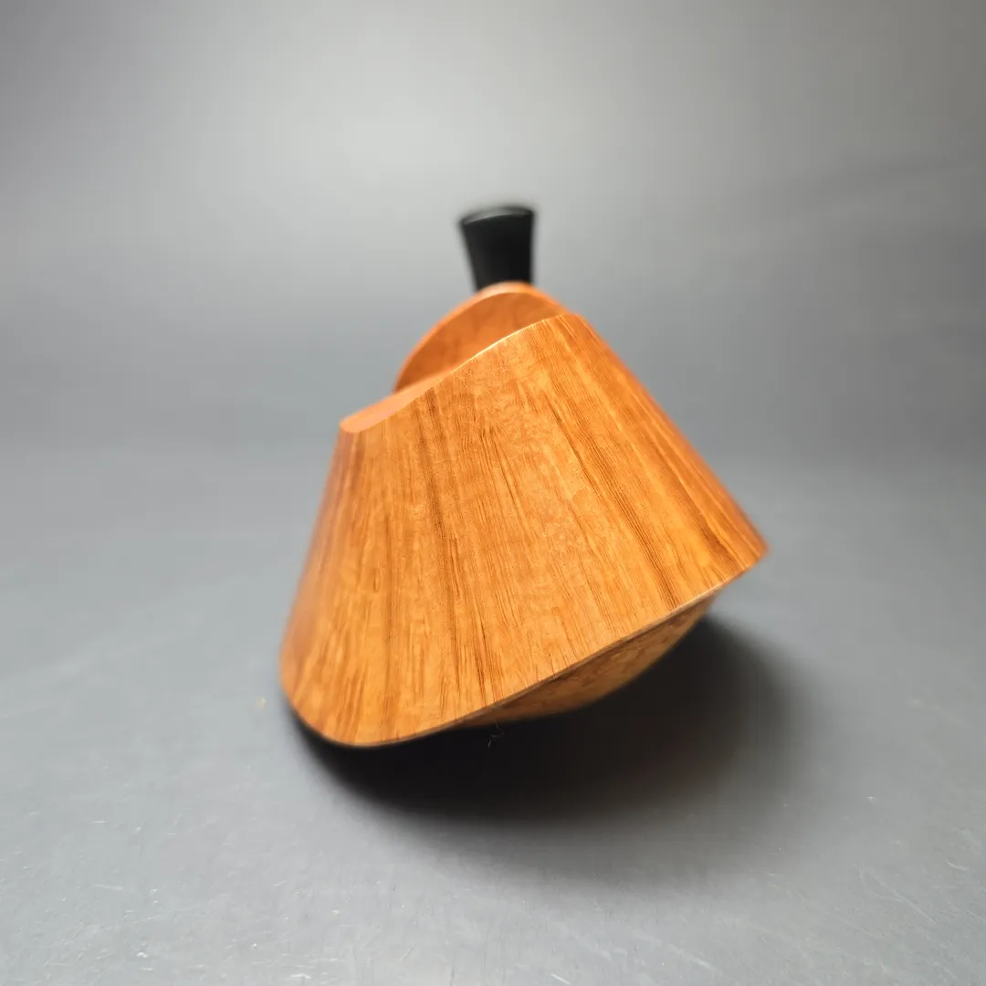 Madao 3000 Smooth Asymmetric Volcano w/ Boxwood Handmade Briar Pipe, New - Image 4