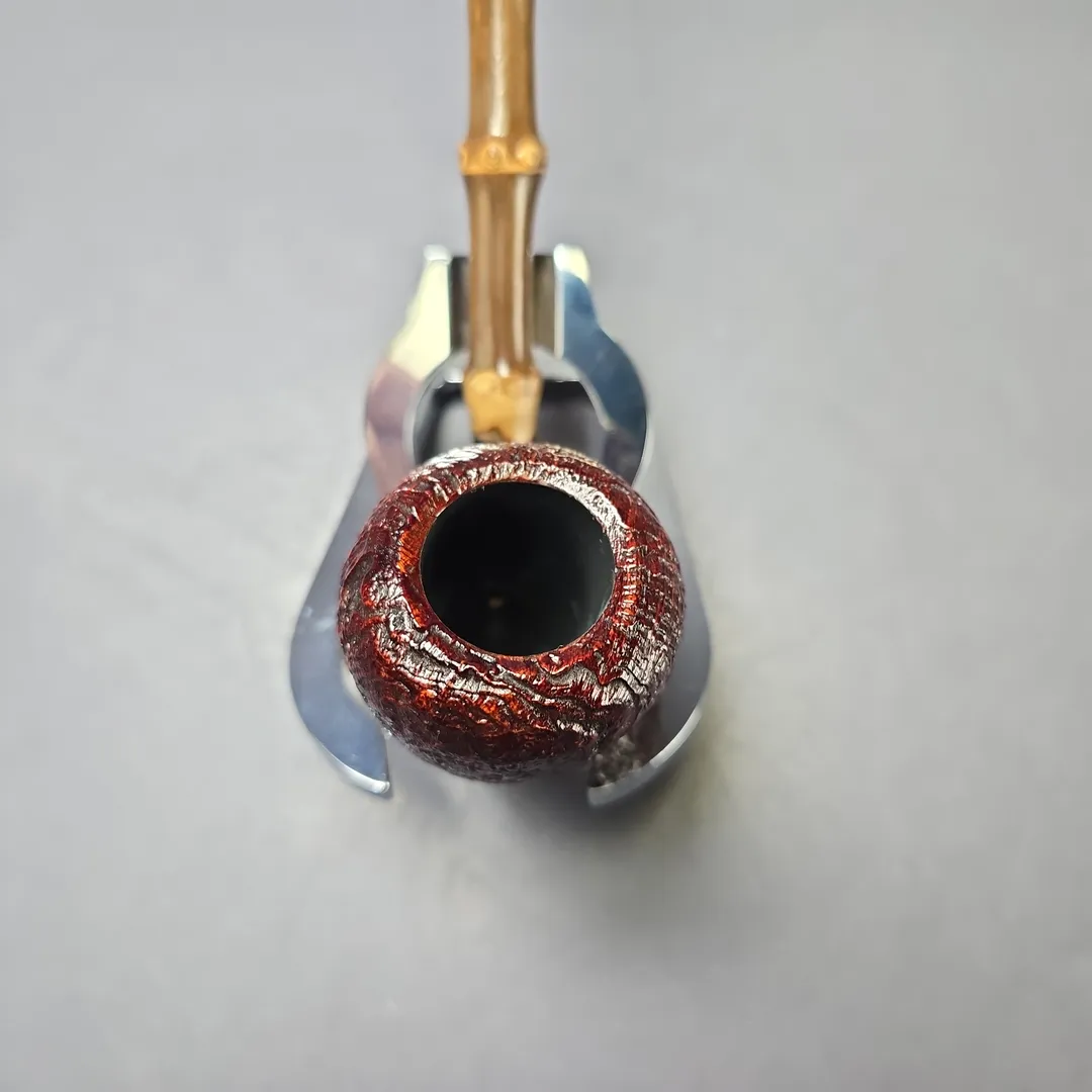 MBSD Briars Modern Masters 1 Sandblasted Peewit w/ Bamboo Briar Pipe, New - Image 6