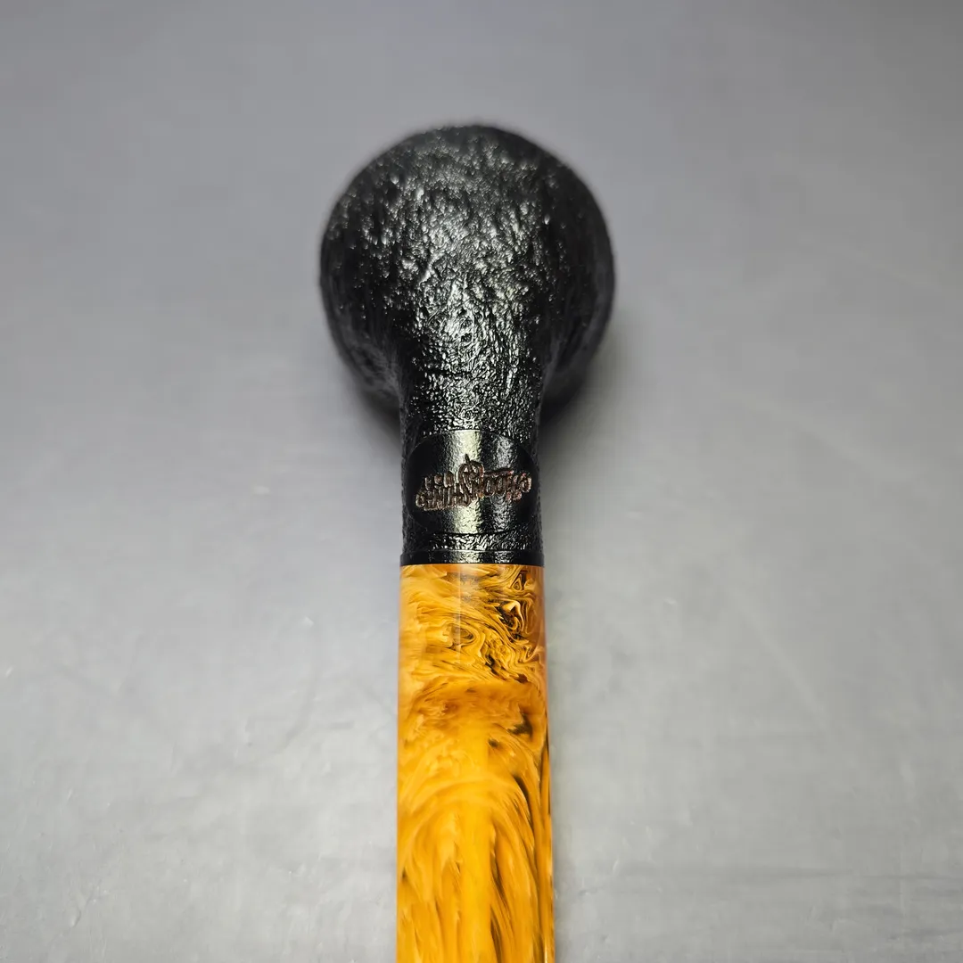 Moonshine MS02 Black Sandblasted Devil Dog Rhodesian w/ Yellow Stem Briar Pipe, New - Image 8