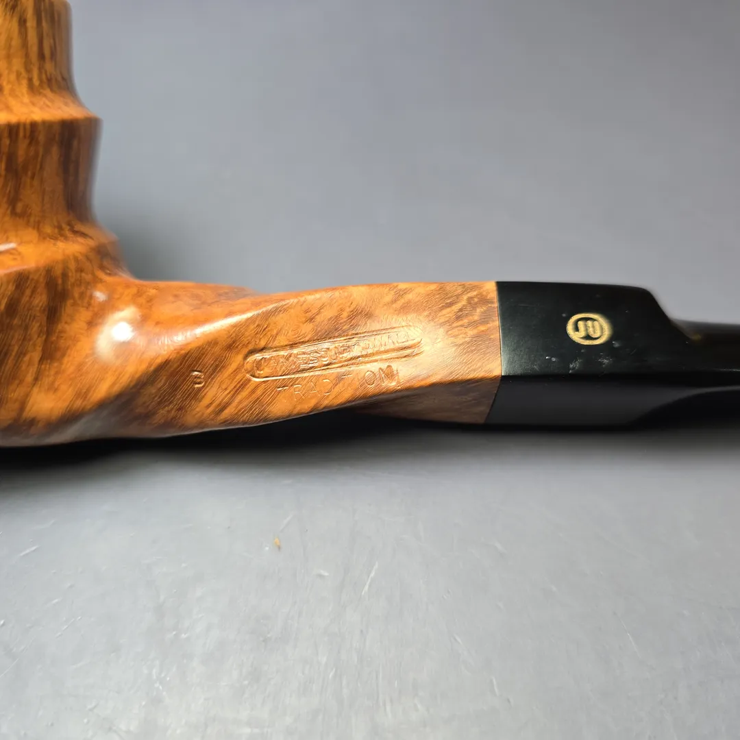 James Upshall B Grade Tradition Smooth Spiral Freehand Estate Briar Pipe, Unsmoked - Image 8