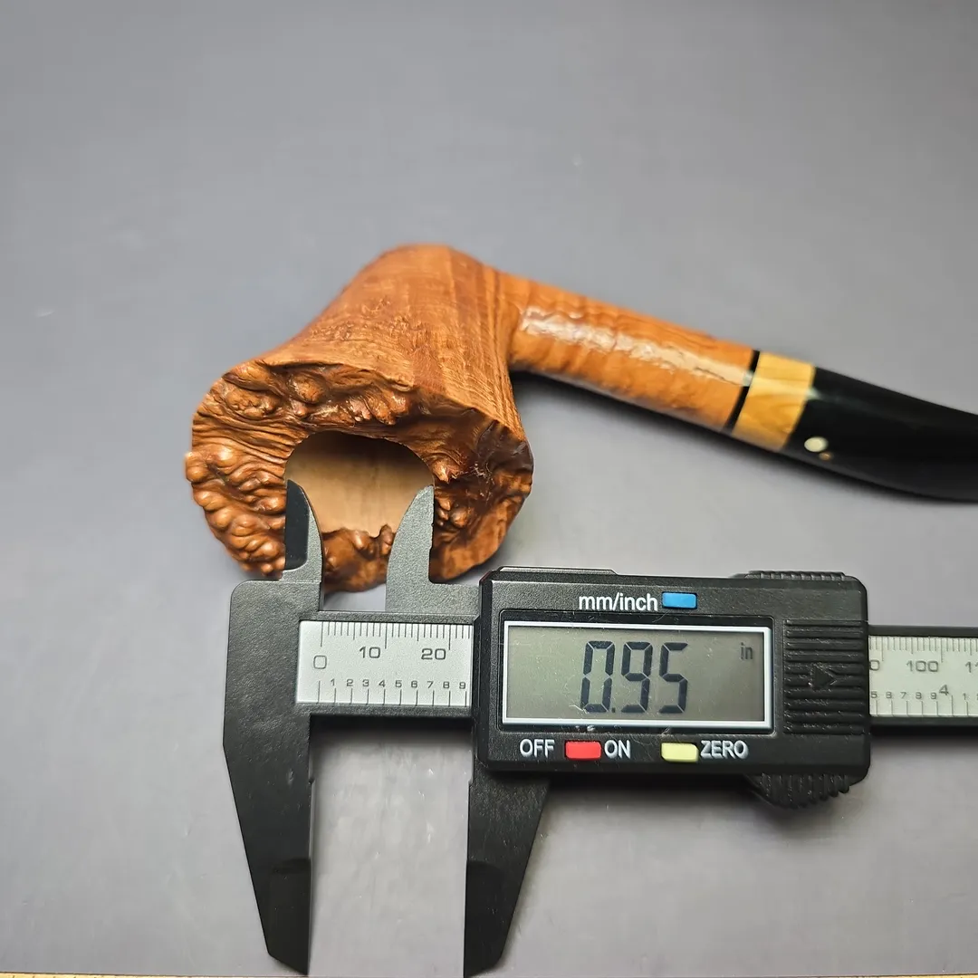 Luciano FR S* Sandblasted Freehand w/ Olivewood Estate Briar Pipe, Unsmoked - Image 9