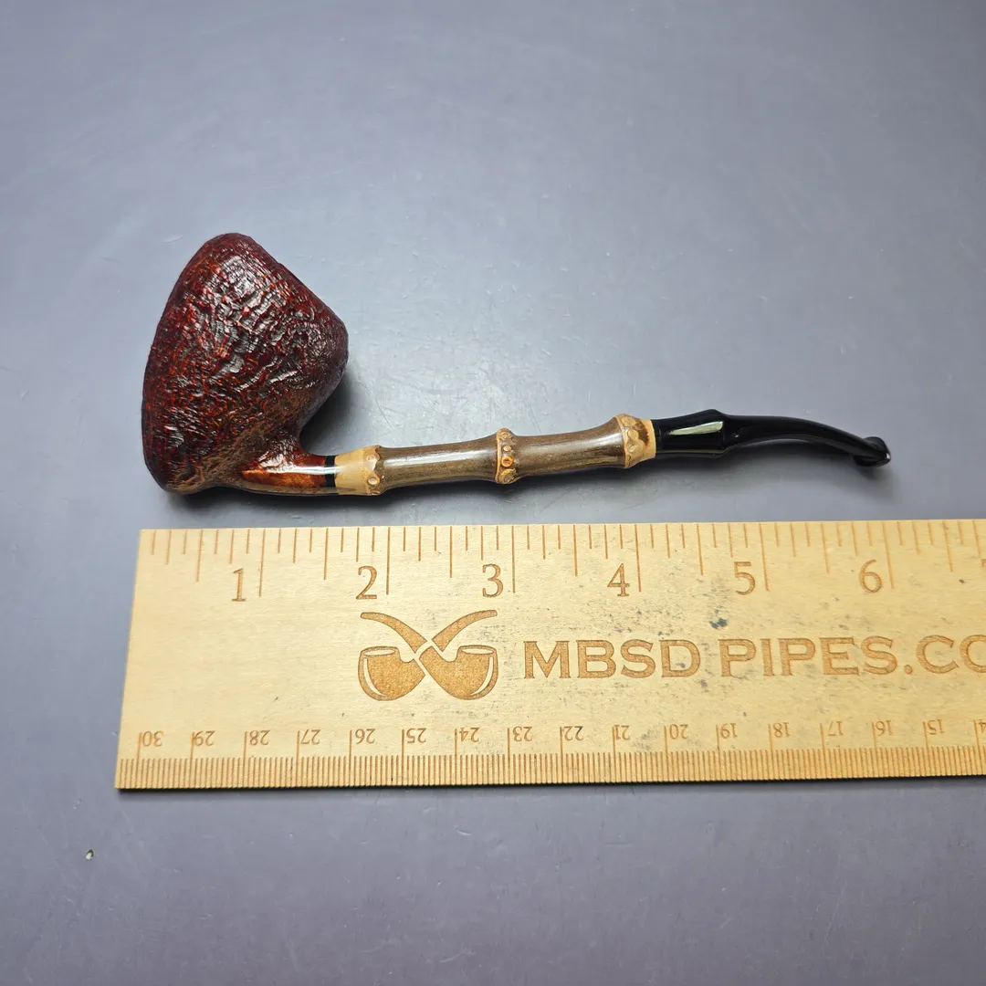 MBSD Briars Modern Masters 1 Sandblasted Peewit w/ Bamboo Briar Pipe, New - Image 9
