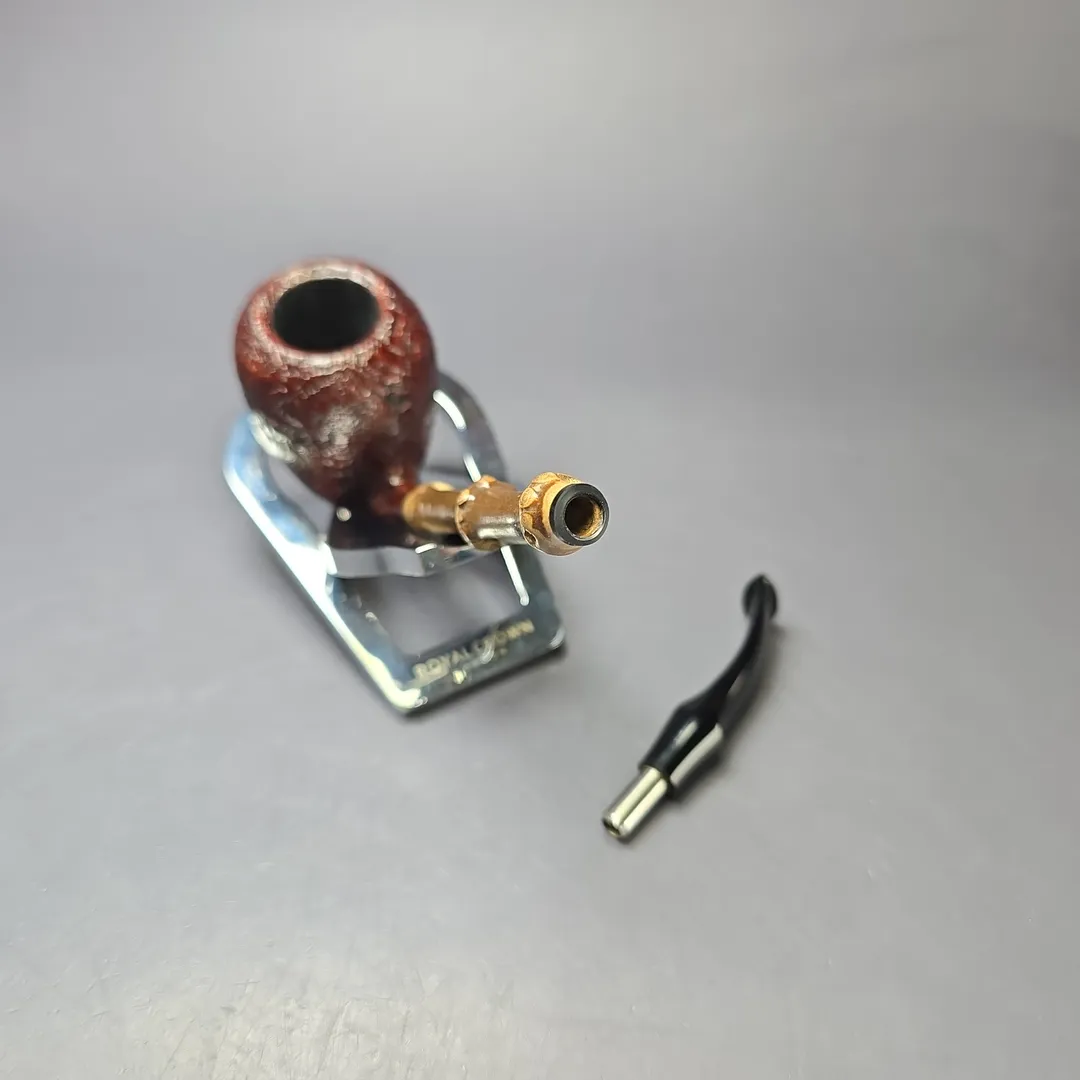 MBSD Briars Modern Masters 1 Sandblasted Peewit w/ Bamboo Briar Pipe, New - Image 11