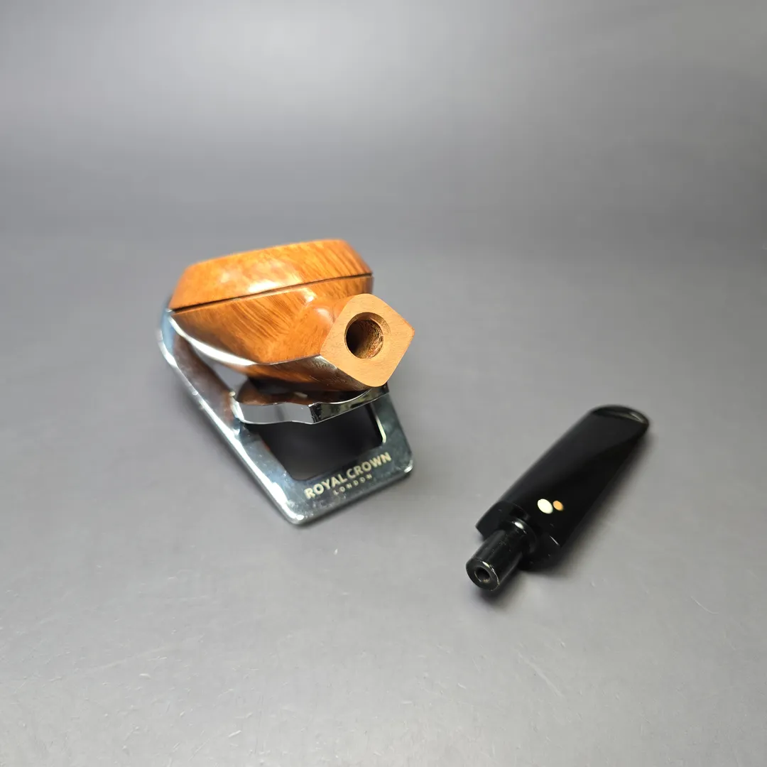 Luciano 2012 89 C Smooth Squat Bulldog Estate Briar Pipe, Unsmoked - Image 12