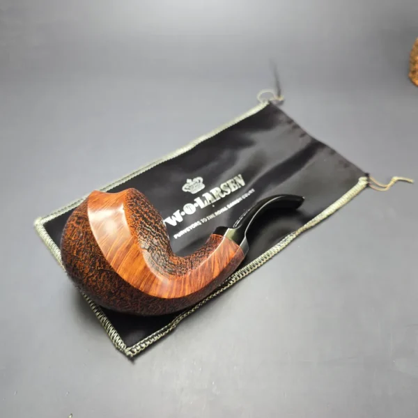 WO Larsen Pearl Grade Partially Sandblasted Cobra Estate Briar Pipe, Unsmoked - Image 12