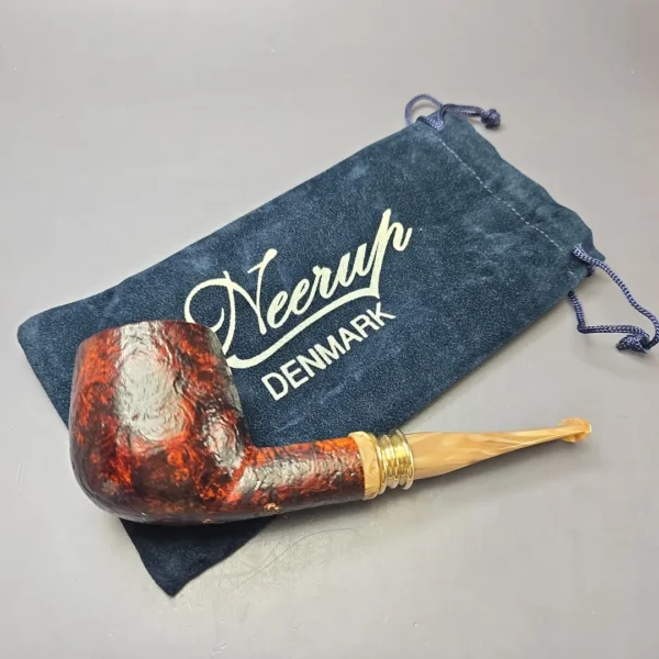Neerup Classic Sandblasted Brandy w/ Brass Estate Briar Pipe, Unsmoked - Image 12