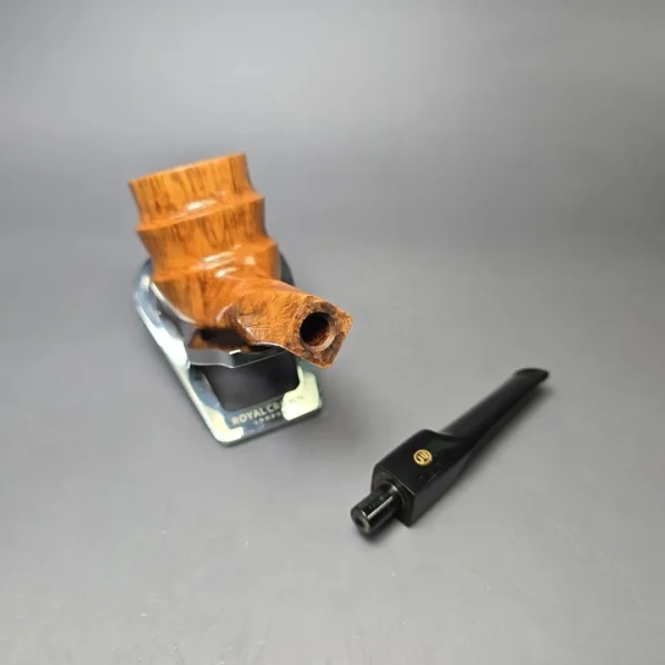 James Upshall B Grade Tradition Smooth Spiral Freehand Estate Briar Pipe, Unsmoked - Image 14